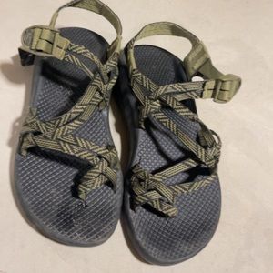 Women’s hiking chaco sandals